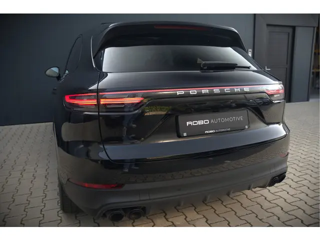 Porsche Cayenne 3.0 E-Hybrid 2018 Hybride Benzine 23