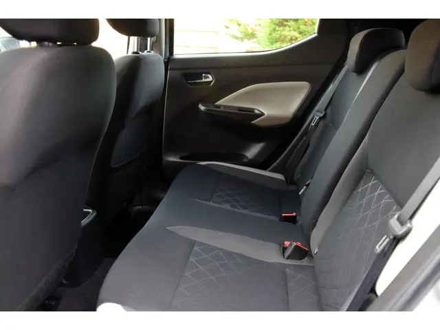 Nissan Micra Automaat Achterruit camera 2019 Benzine 23