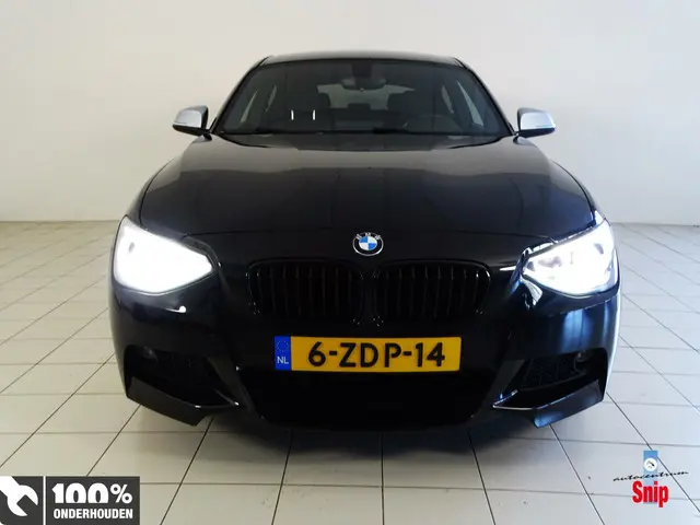 BMW 1 Serie M Sport Edition High Executive 2014 Benzine 11