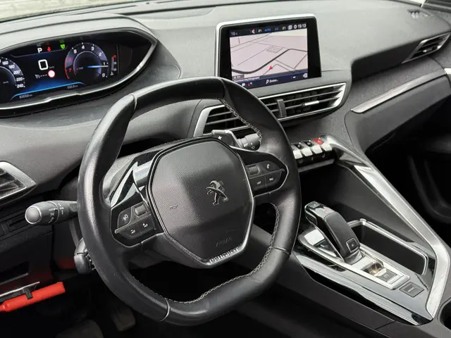 Peugeot 3008 1.6 e-THP Allure 2018 Benzine 4