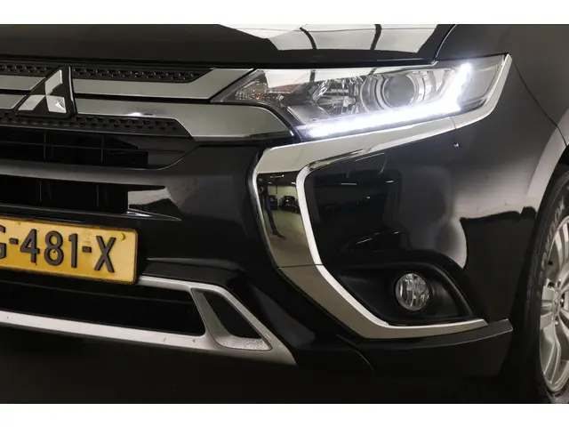 Mitsubishi Outlander 2.4 PHEV Pure 2019 Hybride Benzine 14