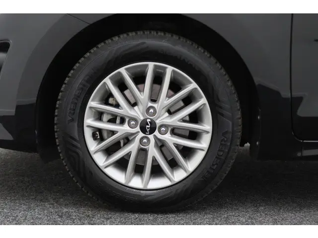 Kia Rio 1.0 T-GDi MHEV DynamicLine 2023 Hybride Benzine 23