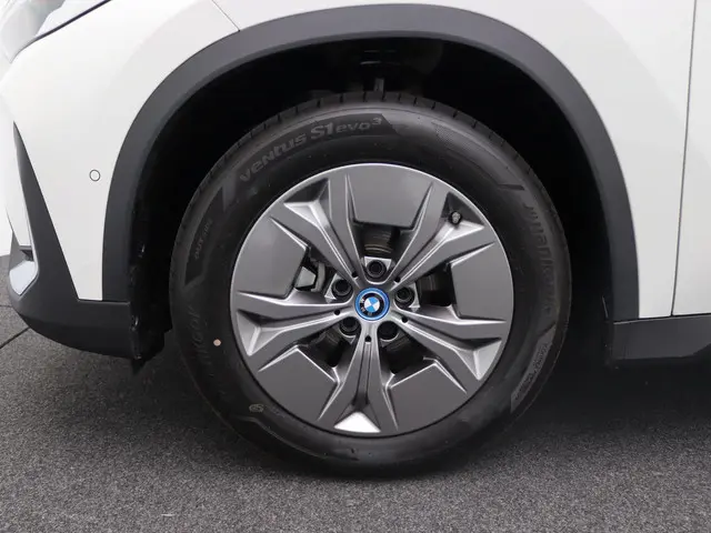 BMW iX1 eDrive20 67 kWh 2025 Elektrisch 8