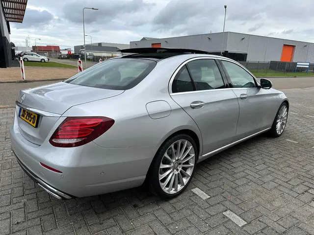 Mercedes-Benz E-Klasse 220 d Lease Edition 2016 Diesel 8