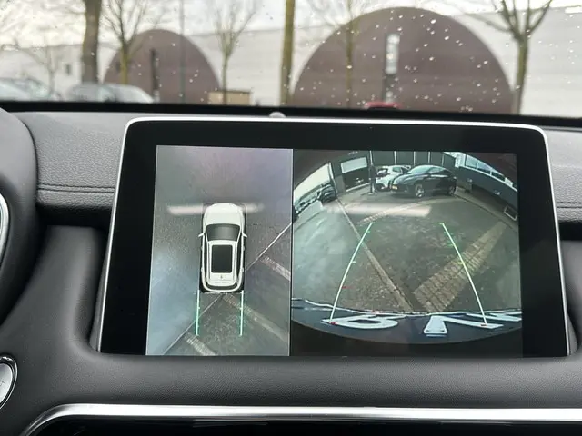 MG EHS 1.5 TGDI Luxury 2023 Hybride Benzine 25