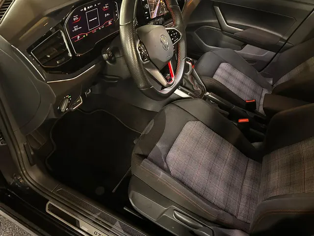 Volkswagen Polo 2.0 TSI GTI 2022 Benzine 16