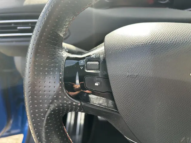 Peugeot 308 SW 1.2 Turbo 130 PK GT 2020 Benzine 38