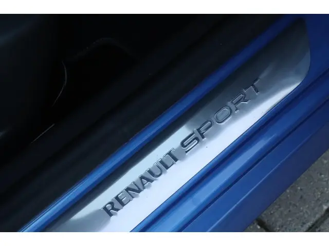 Renault Clio 1.2 GT | AUTOMAAT / GT LINE / VOL! 2013 Benzine 8