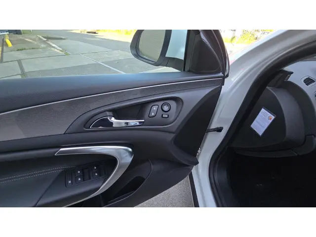 Opel Insignia 1.4 T EcoFLEX Business+ 2016 Benzine 19