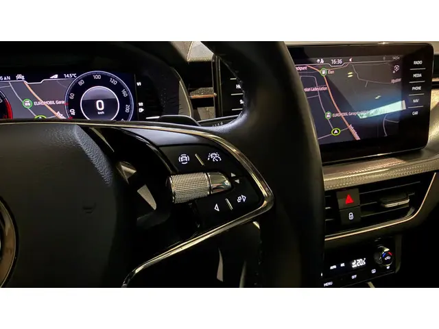 Škoda Kamiq 1.5 TSI ACT Business Edition 2020 Benzine 33