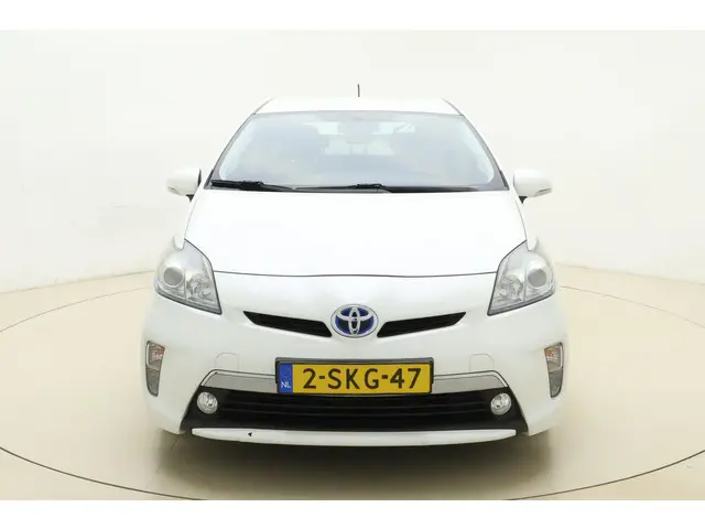Toyota Prius 1.8 Plug-in Aspiration 2013 Hybride Benzine 6