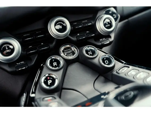 Aston Martin V8 Vantage 4.0 2021 Benzine 33