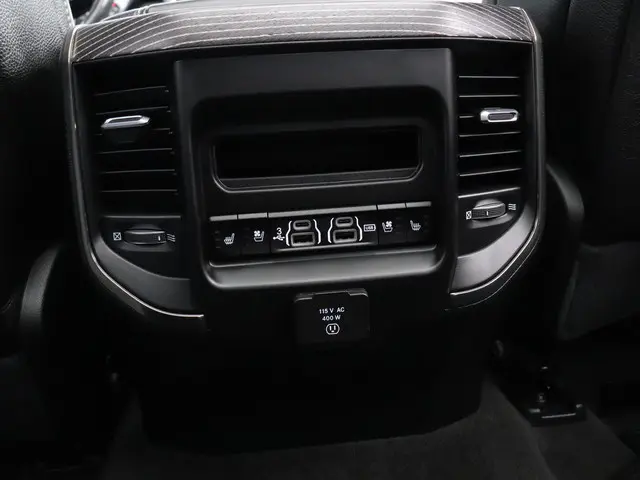 Dodge Ram 1500 5.7 V8 4x4 Crew Cab Limited 2020 Benzine 18