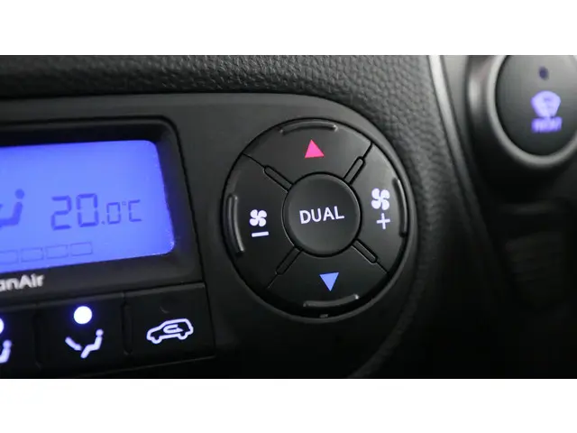 Hyundai ix35 1.6i GDI i-Vision 2014 Benzine 38