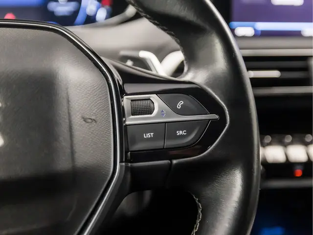 Peugeot 5008 1.2 PureTech Sport 7 Persoons 2019 Benzine 19