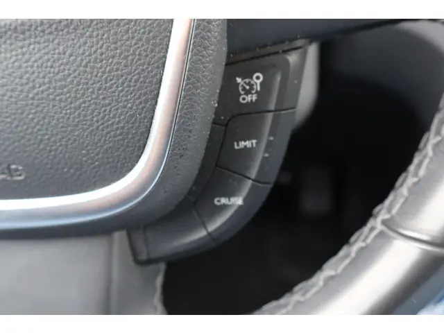 Peugeot 508 RXH 2.0 HDi HYbrid4 2017 Hybride Diesel 32