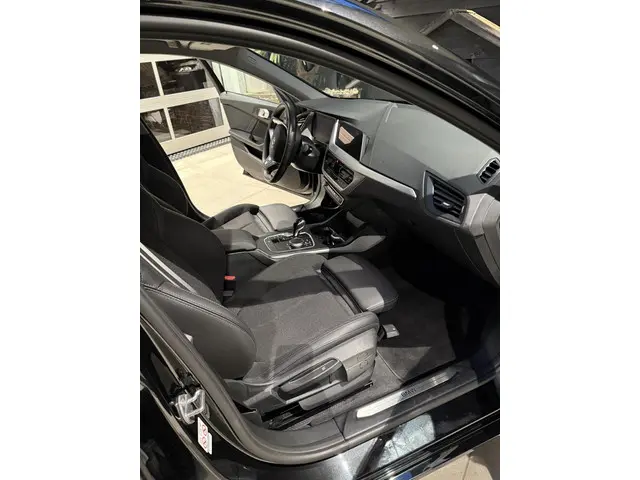 BMW 1 Serie 116i 2024 Benzine 6