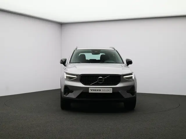 Volvo XC40 2.0 B4 Plus Dark 2025 Benzine 26