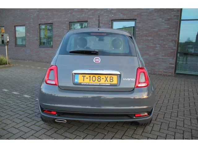 Fiat 500 1.0 Hybrid Connect 2021 Hybride Benzine 7