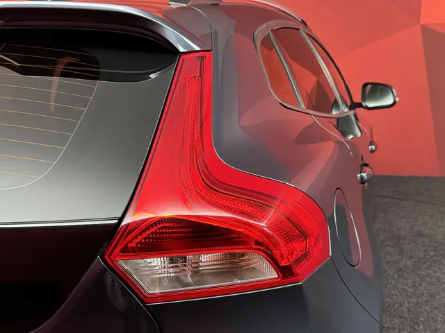 Volvo V40 Cross Country 1.5 T3 Nordic+ 2016 Benzine 25