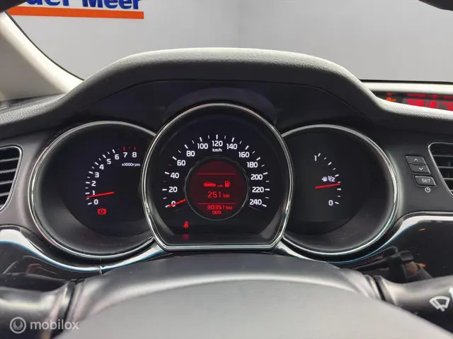 Kia cee'd Sportswagon 1.6 GDI Business Pack 2013 Benzine 12