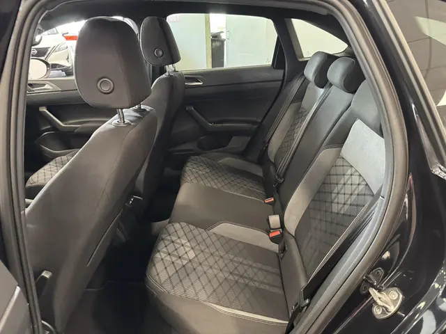 Volkswagen Taigo 1.5 TSI R-Line Business 2023 Benzine 13