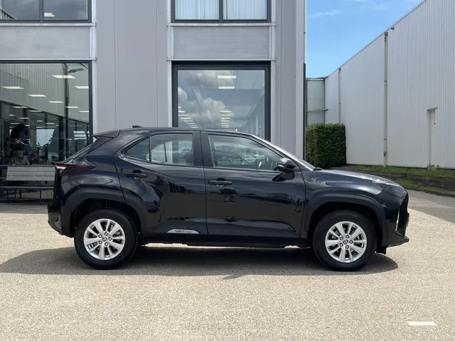 Toyota Yaris Cross 3