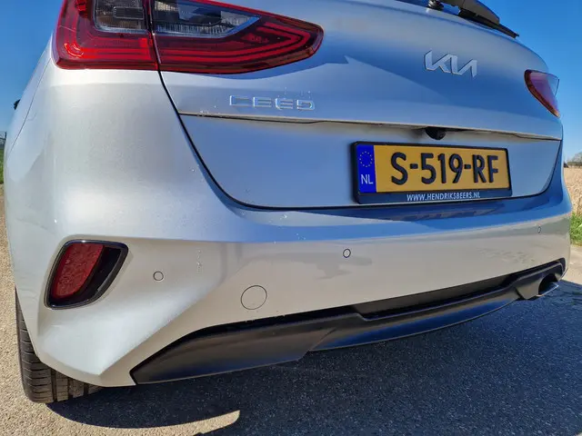 Kia Ceed 1.0 T-GDi !! 6000 km !! 2022 Benzine 4