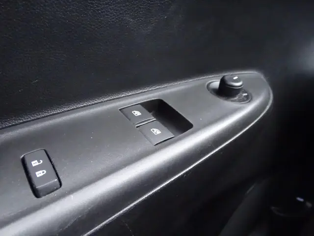 Opel KARL 1.0 ecoFLEX 120 Jaar Edition 2019 Benzine 13