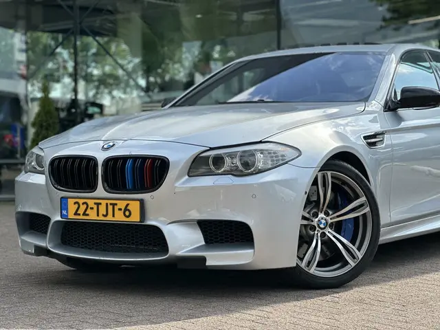 BMW M5 5-serie 2012 Benzine 2