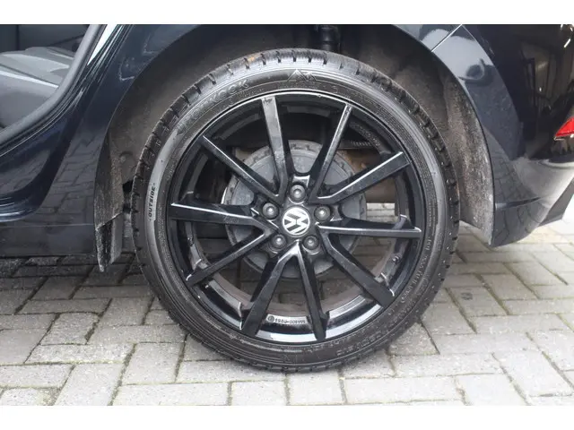 Volkswagen Polo 1.0 TSI DSG Navigatie 2021 Benzine 24
