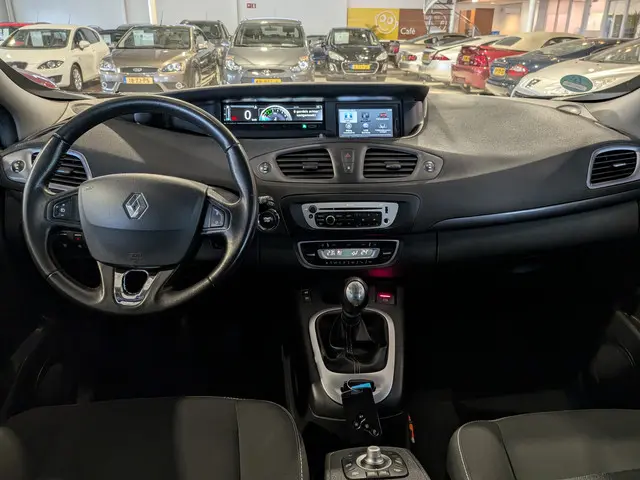 Renault Scénic 1.2 TCe Limited 2015 Benzine 9