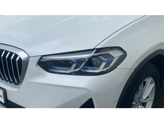 BMW X3 xDrive30e High Executive 2021 Hybride Benzine 24