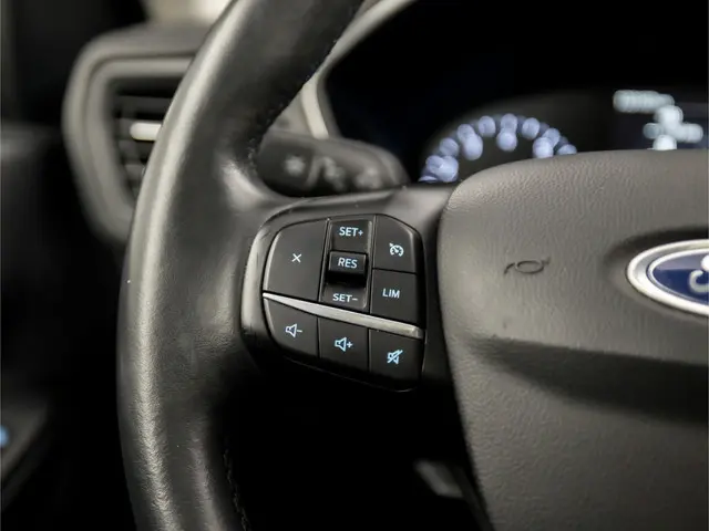 Ford Kuga 1.5 EcoBoost Titanium X 2020 Benzine 22