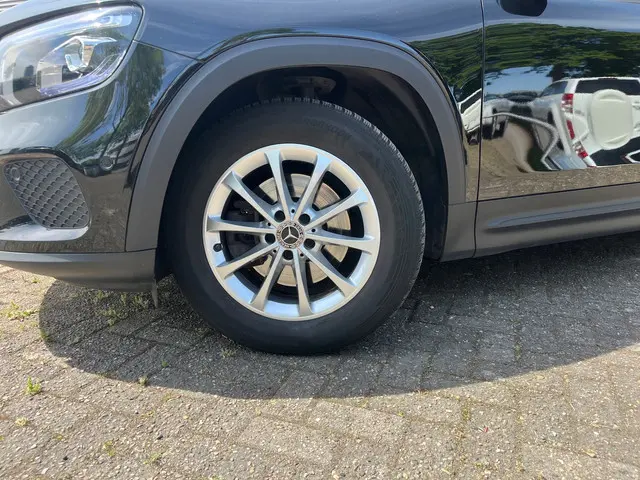 Mercedes-Benz GLB 2