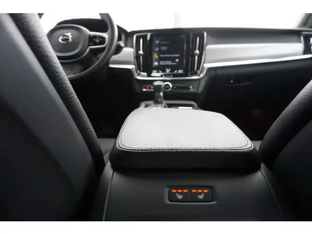Volvo V90 2.0 T5 Momentum 2019 Benzine 27