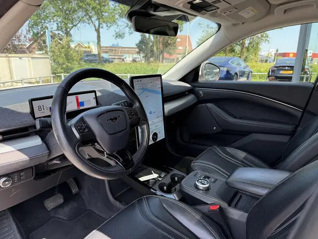 Ford Mustang Mach-E Aut. 98kWh Extended 2021 Elektrisch 12
