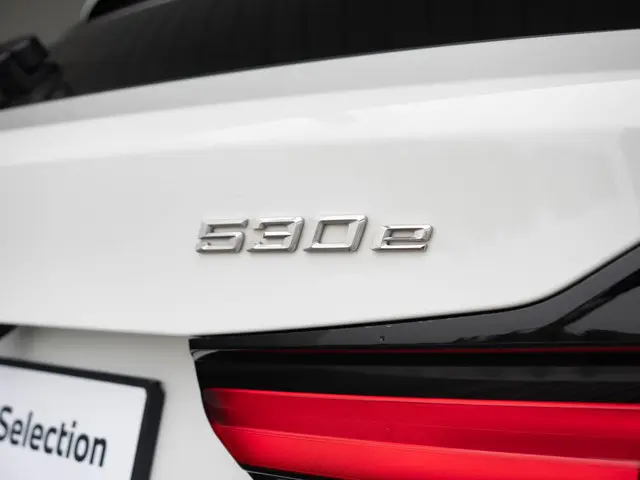 BMW 5 Serie Touring 530e xDrive 2021 Hybride Benzine 18