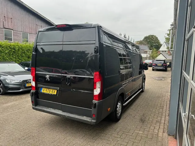 Peugeot Boxer 435 2.0 BlueHDI L4 H2 Pro 2017 Diesel 12