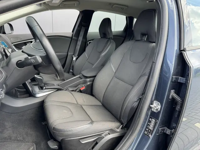 Volvo V40 Cross Country 1.5 T3 Nordic+ 2016 Benzine 4