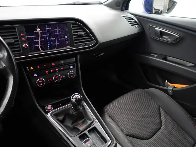 SEAT Leon ST 1.8 TSI 180pk FR Intense- 2017 Benzine 8