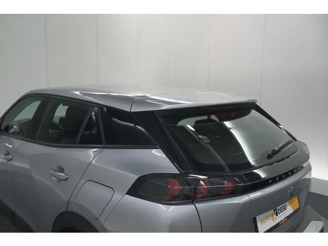 Peugeot e-2008 EV Active 50 kWh 2022 Elektrisch 19