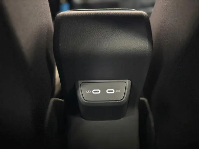 Volkswagen Polo 1.0 TSI R-Line 2024 Benzine 22