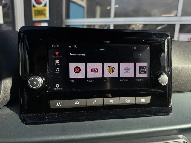 SEAT Arona 1.0 TSI Xperience Connect 2022 Benzine 11