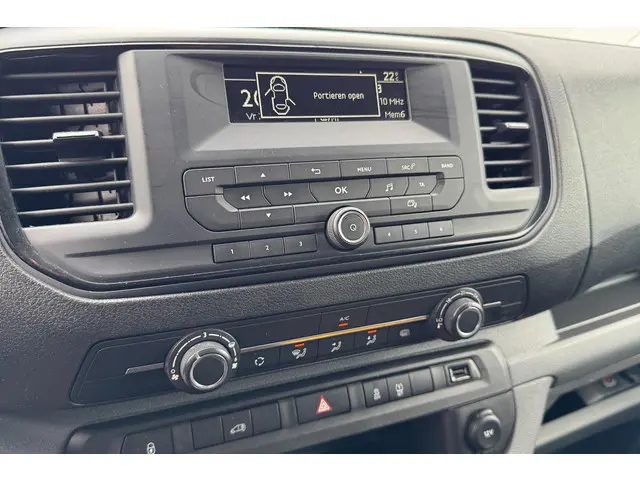 Toyota ProAce Compact 1.6 D-4D Cool Comfort 2019 Diesel 22