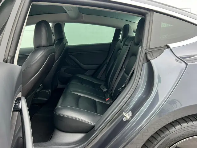 Tesla Model 3 Long Range AWD 75 kWh 2019 Elektrisch 5