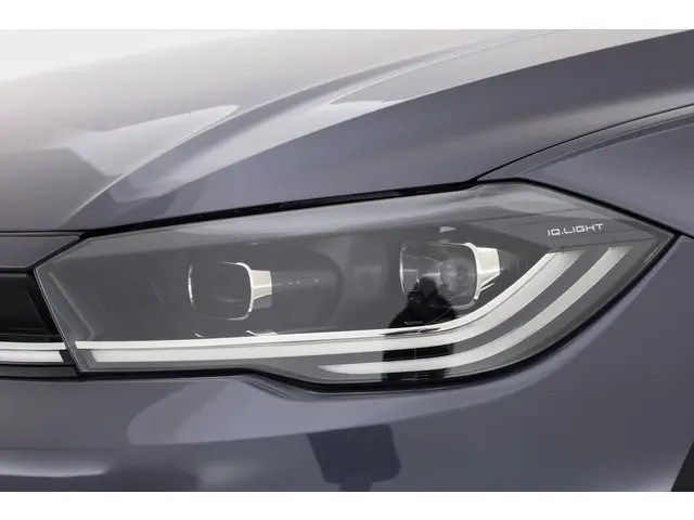 Volkswagen Polo 1.0 TSI R-Line 2025 Benzine 31