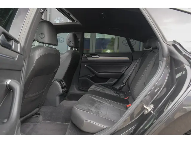 Volkswagen Arteon 1.5 TSI R-line 150pk 2018 Benzine 11