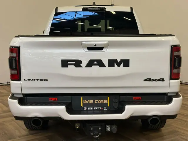 Dodge Ram 1500 5.7 V8 4x4 Crew Cab Limited 2022 Benzine 6