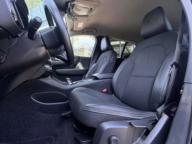 Volvo XC40 2.0 T4 Momentum 2018 Benzine 3